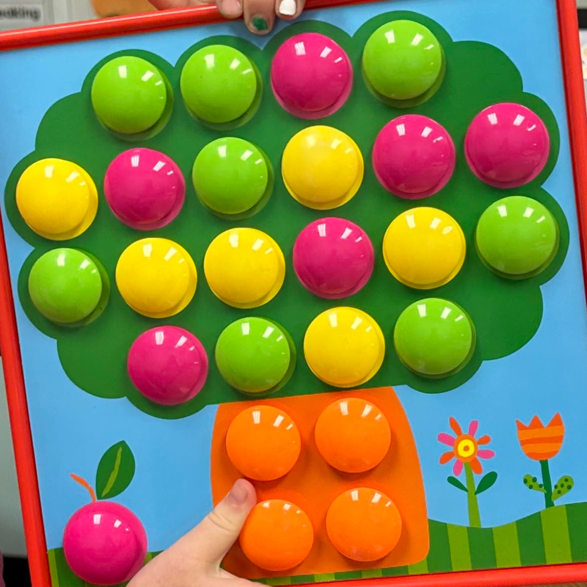 Color Match Genius – Παιχνίδι με Κουμπιά για Εκμάθηση & Λεπτές Κινητικές Δεξιότητες (46 Τεμάχια, 2-5 ετών)