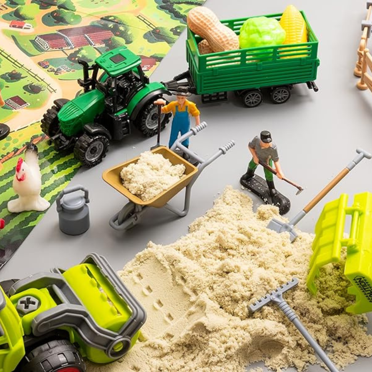 Kinetic Sand - Farm Κατασκευαστικό Παιχνίδι – Φορητό Πτυσσόμενο Κάδος με Γερανό, Φορτηγό και 2 κιλά Αισθητηριακής Άμμου (Για ηλικίες 3+)